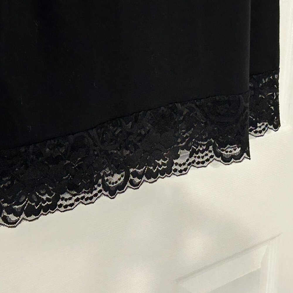 NWT Torrid Foxy Lace Trim V-Neck Cami - Black - Size - Picture 7 of 9